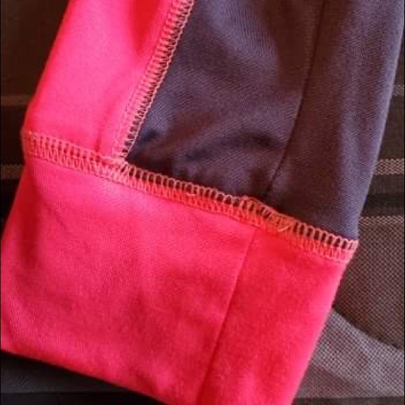 VS Pink Ultimate - 1/4 Zip Hot Pink Pullover - M - Picture 6 of 7